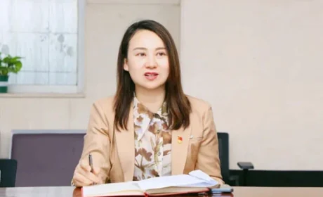 绿之韵集团党委举行“党员回家”驿站揭牌仪式